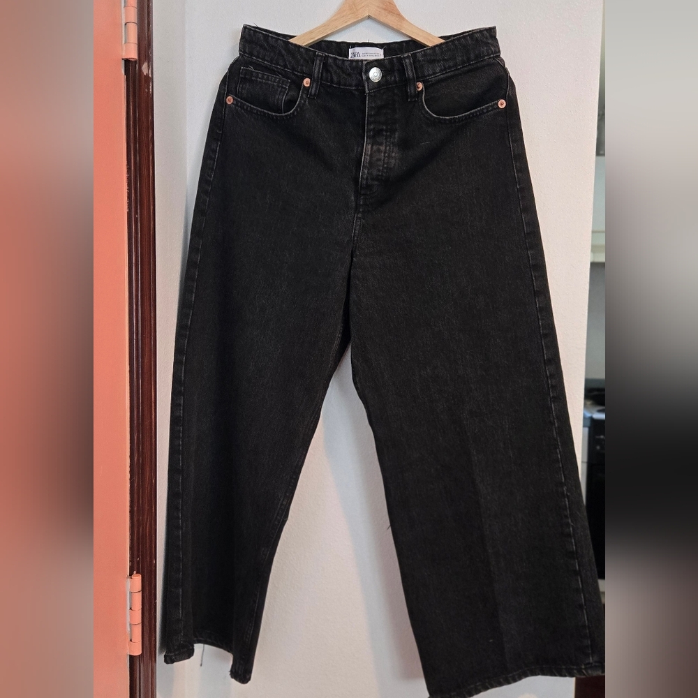 Zara Charcoal Button-Fly Jeans